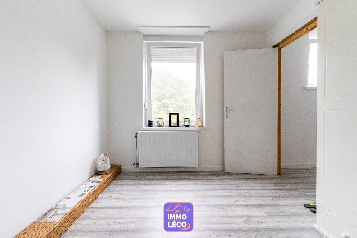 Maison rénovée avec jardin, dans le centre de Luingne 