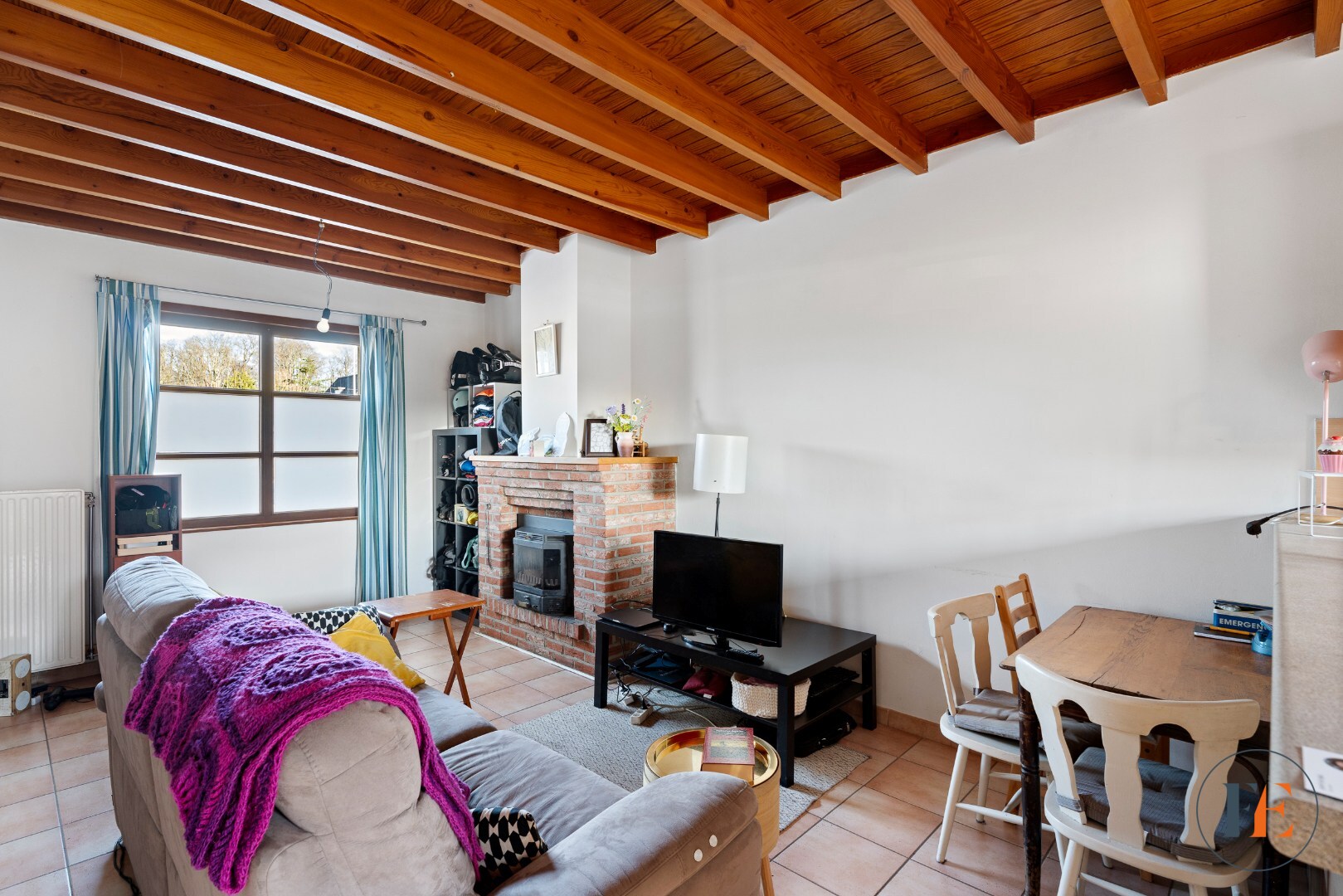 Knusse starterswoning met zicht op het water 