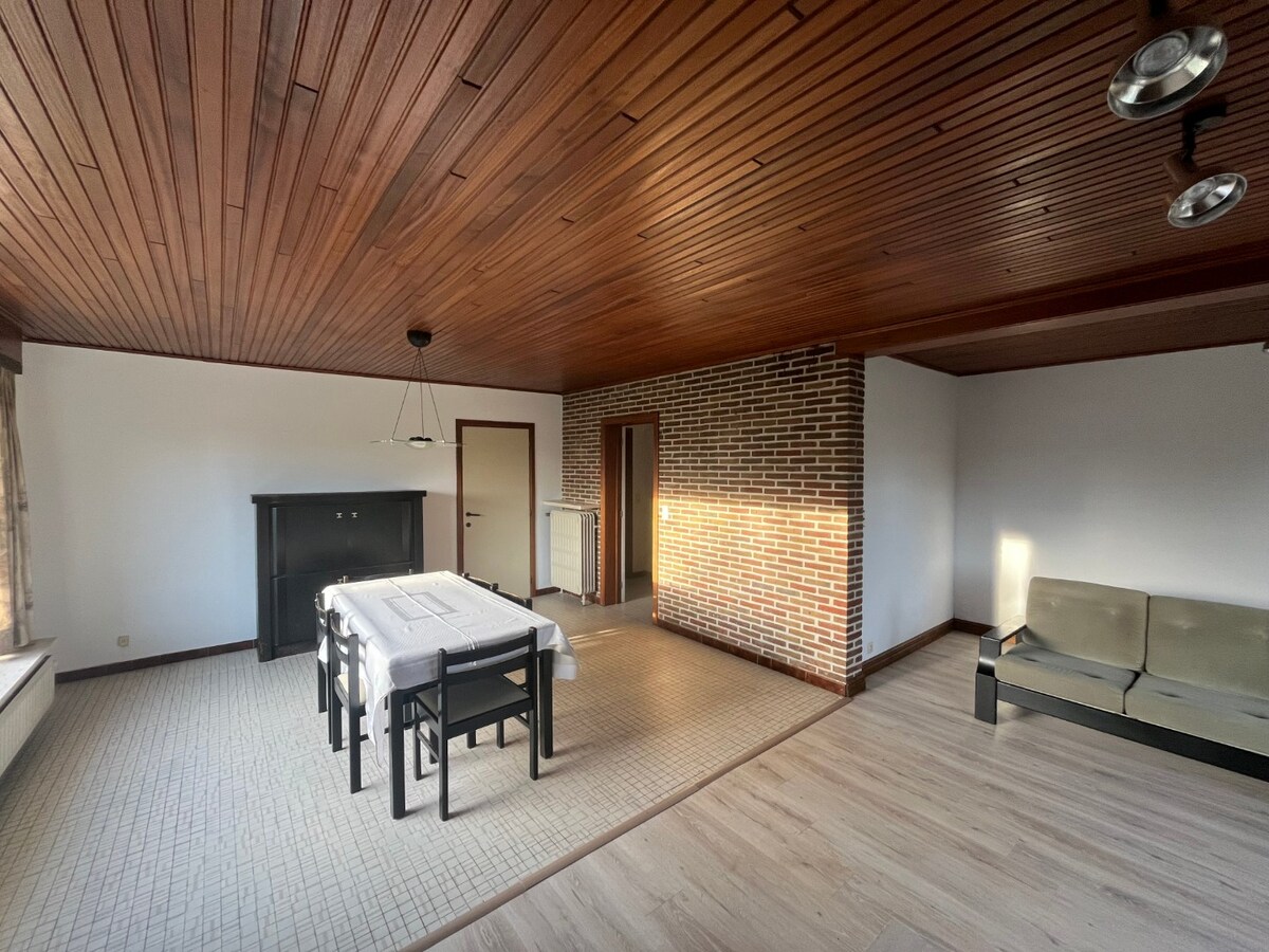 Ruime bungalowwoning. 