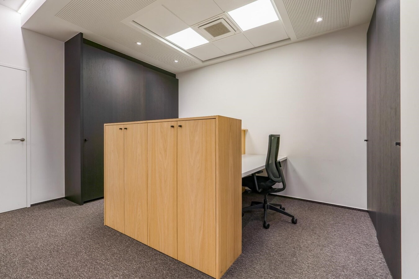 Handelspand op absolute toplocatie te Ieper 