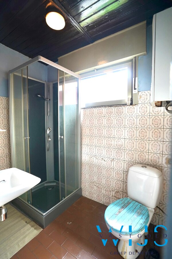 Interessant renovatieproject in hartje Assenede ! 