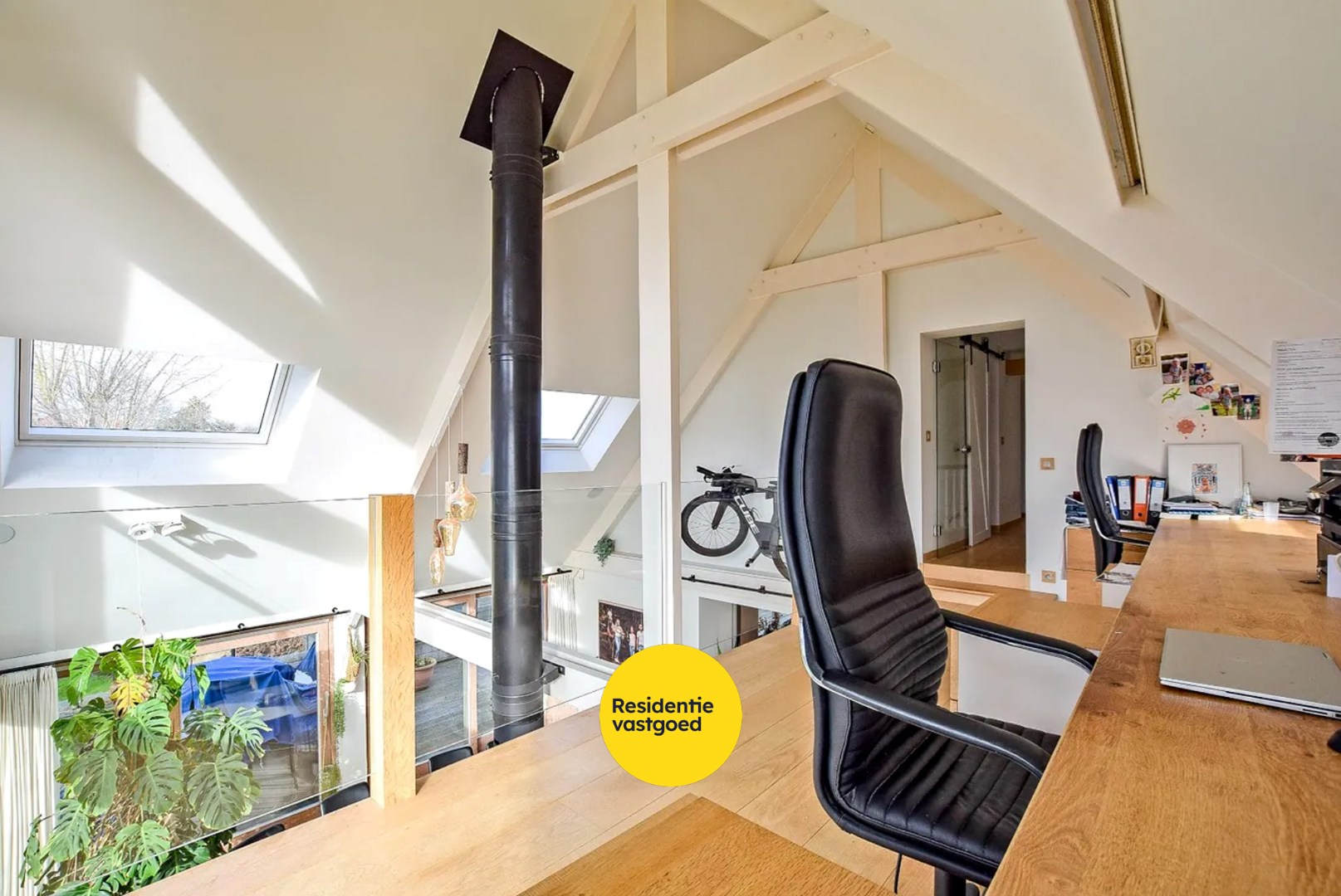 Restaurant met privéwoning en 2 B&amp;B-kamers op 4.370 m² 