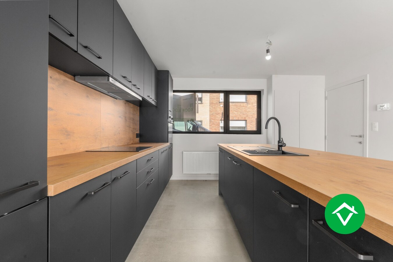 Volledig gerenoveerde gezinswoning met karakter in hartje Bredene-Dorp 