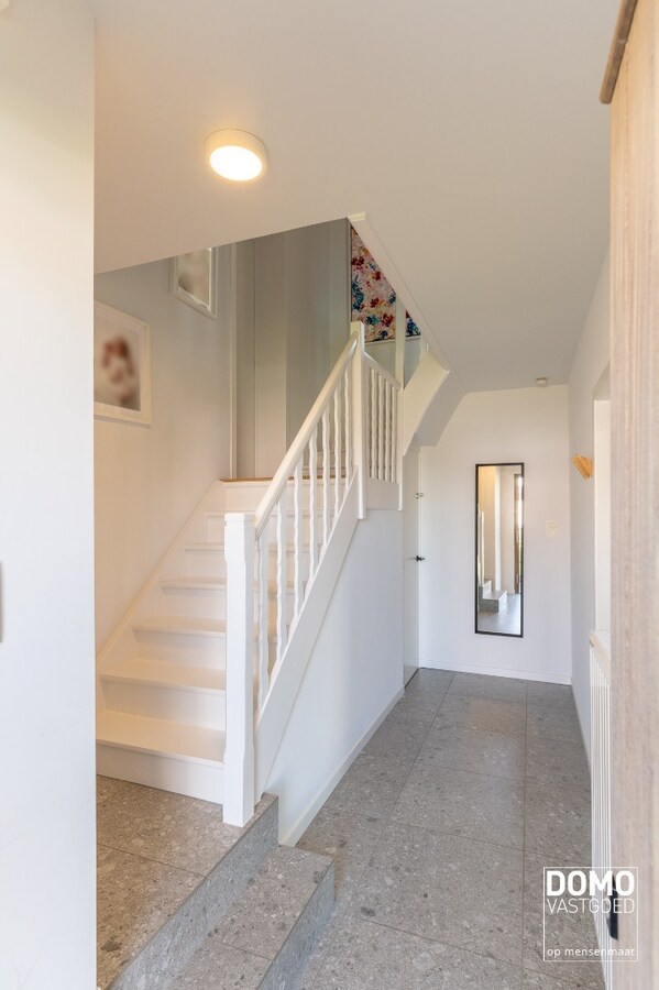 INSTAPKLARE EN ENERGIEZUINIGE GEZINSWONING MET 4 SLAAPKAMERS 