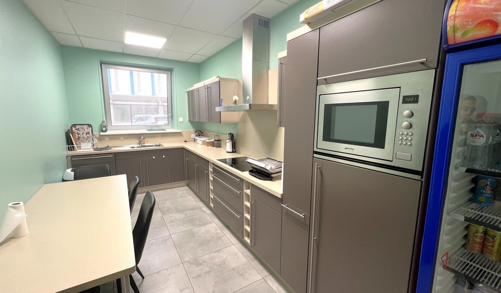 Bedrijfspand te koop in industriezone Hoogveld te Dendermonde