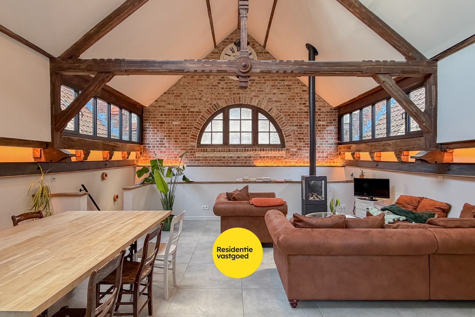 Unieke woning in voormalige borstelfabriek - karakter en comfort in perfecte harmonie! 