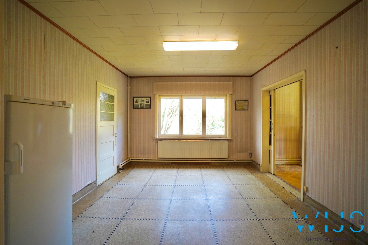 Unieke te renoveren woning op uitzonderlijke eigendom in Drongen! 