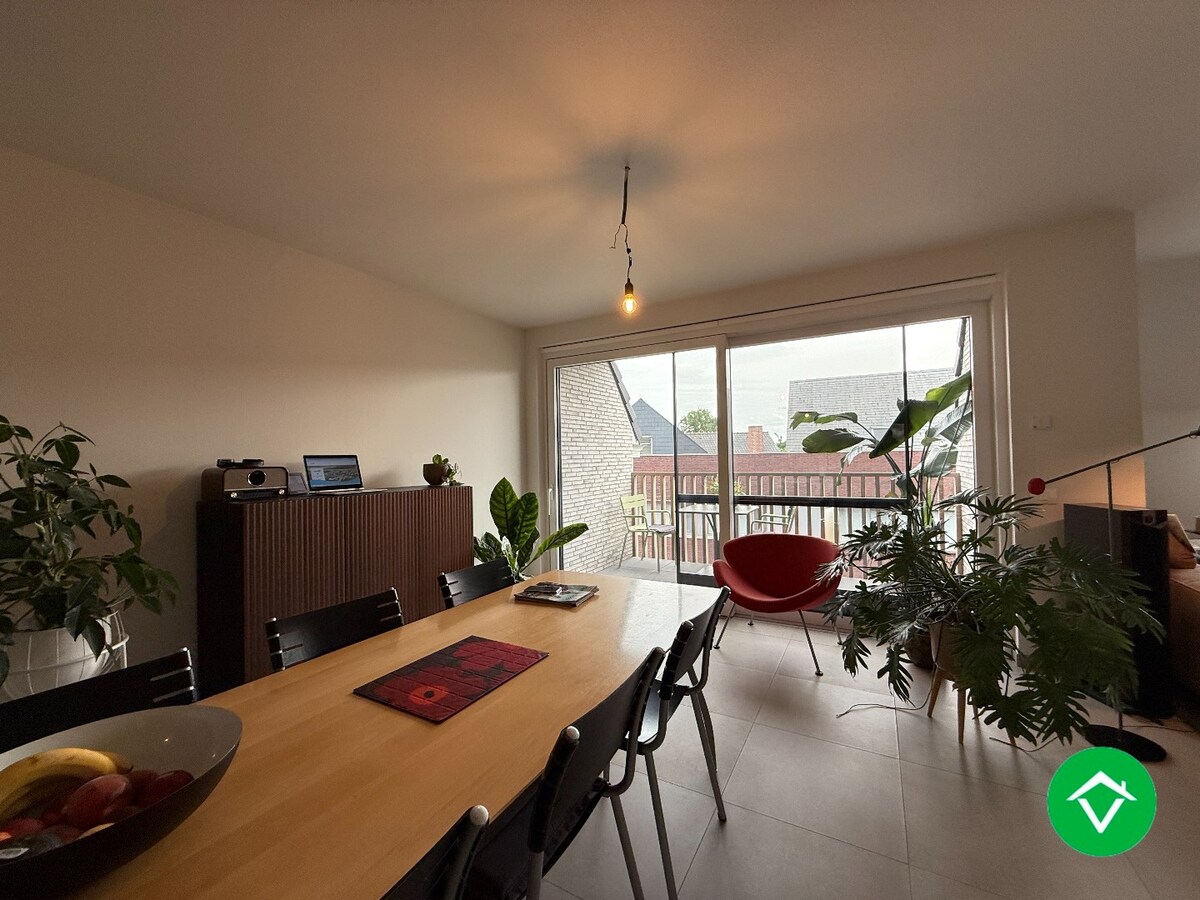 Nieuwbouwappartement met 3 slaapkamers, terras en autostaanplaats in hartje Gits 