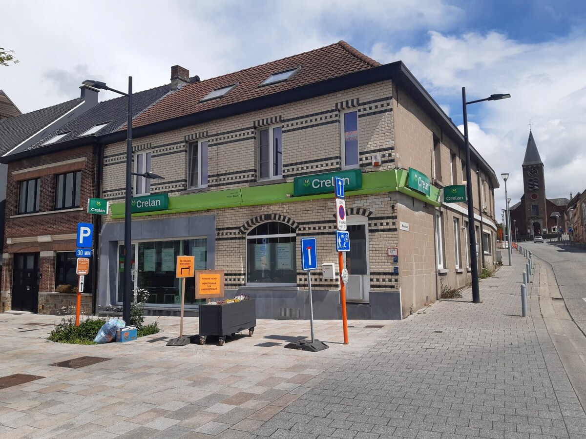 2 slpk-appartement op de markt van Gavere! 
