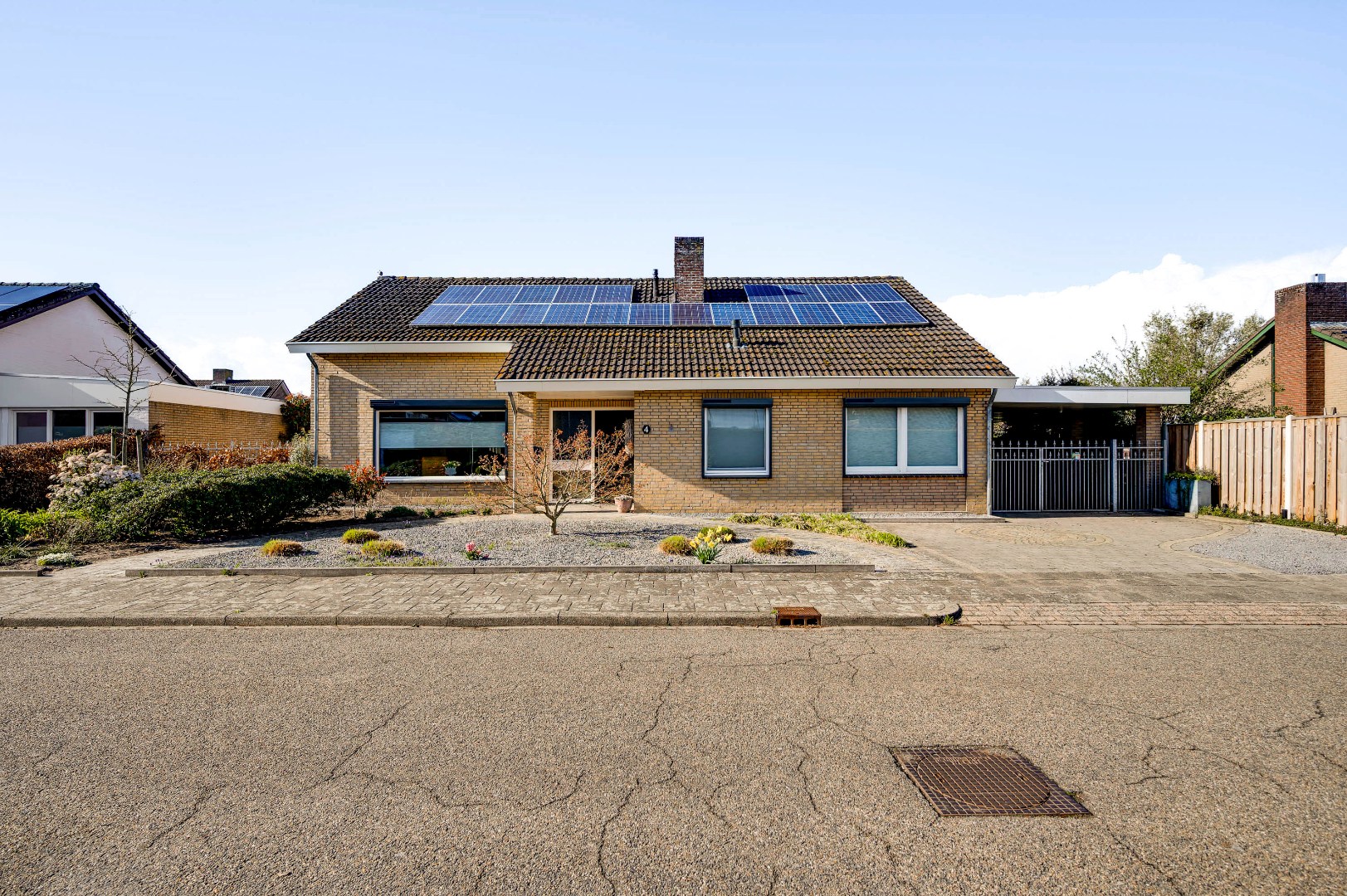 Semi-bungalow te koop in Hunsel