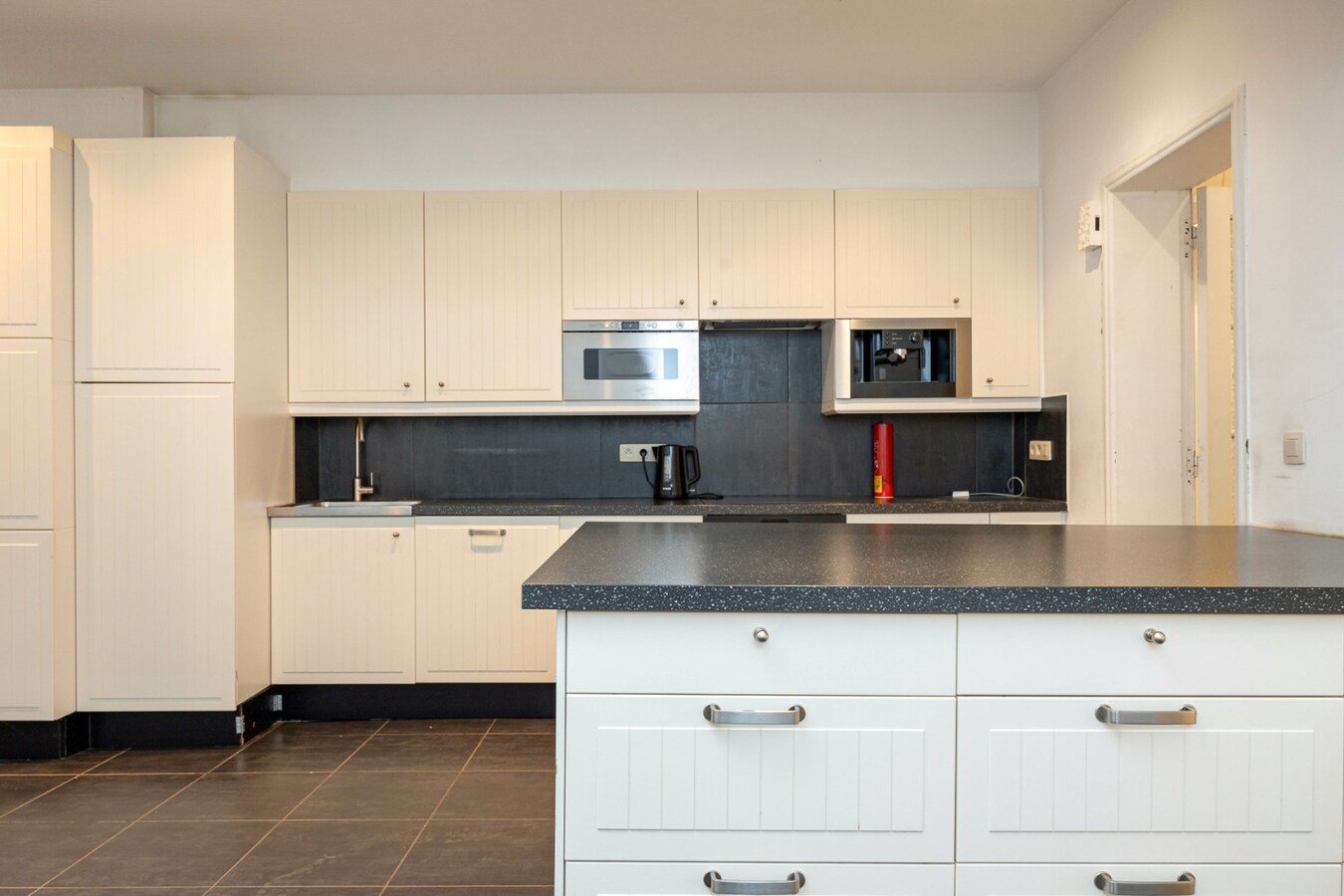 Opbrengsteigendom met 4 units en tuin te Antwerpen Centrum! 