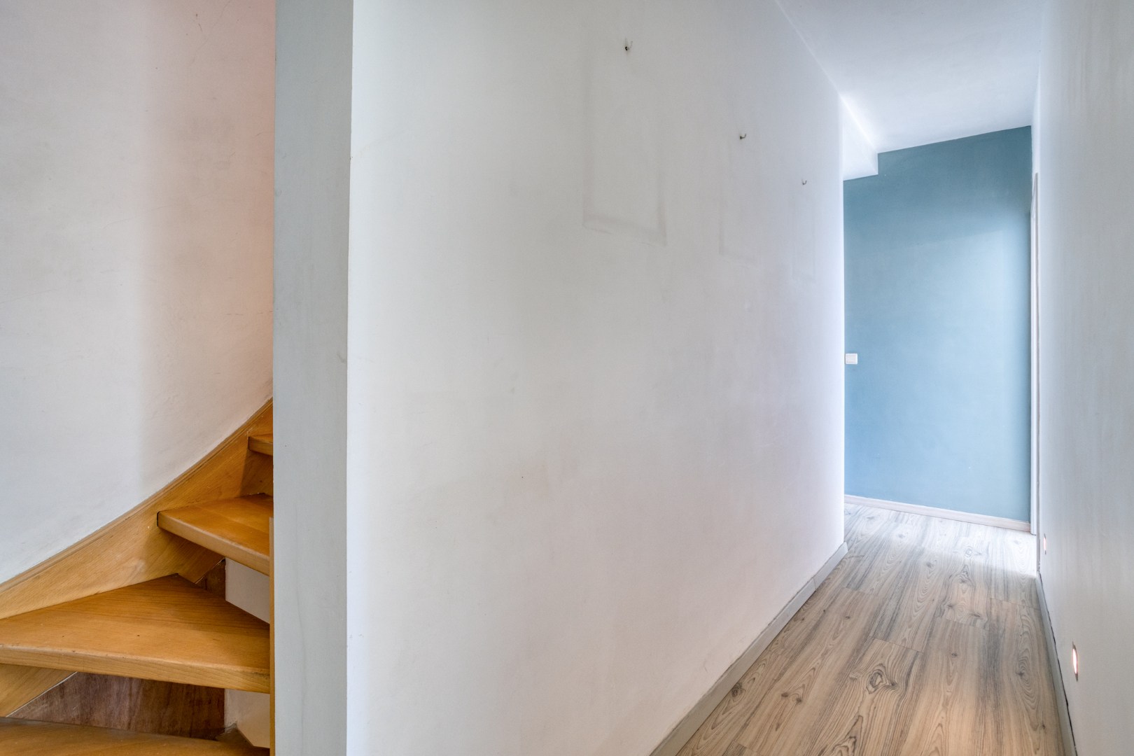 Centraal gelegen ruime woning met 4 slaapkamers en tuin te Tienen - EPC 222Kwh/m² 