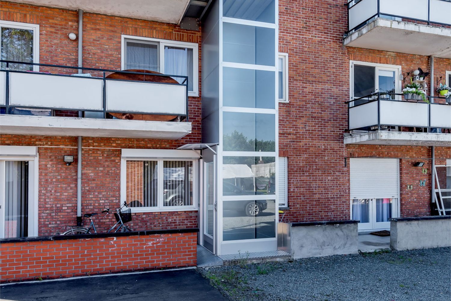 IN OPTIE: 2 Slpk app + privé-lift + 1 gar. 