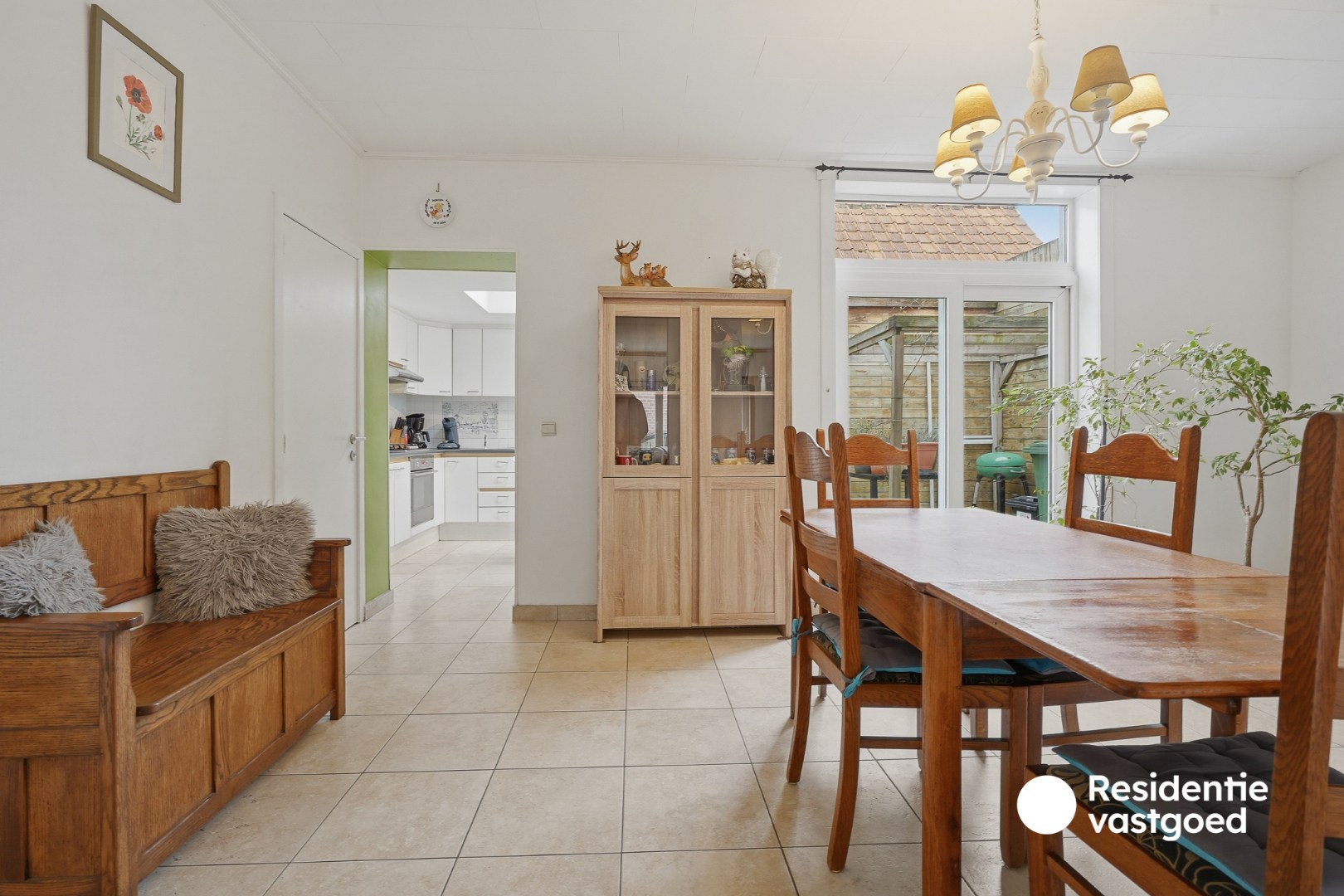 Instapklare woning in hartje Diksmuide, met zicht op het stadspark! 