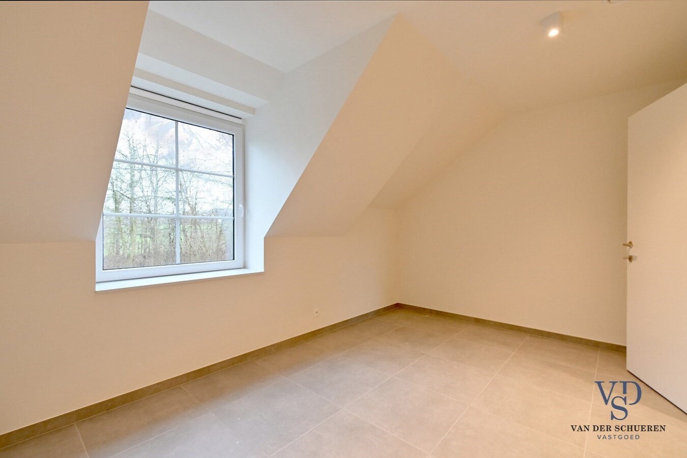 Uitzonderlijke BEN-woning nabij Tiegembos. 