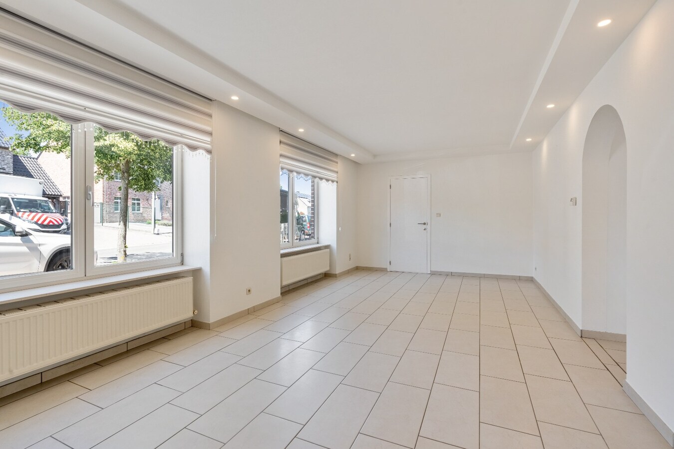 Verrassend ruim triplexappartement - B-label - 4 slpk  en aagename buitenbeleving. 