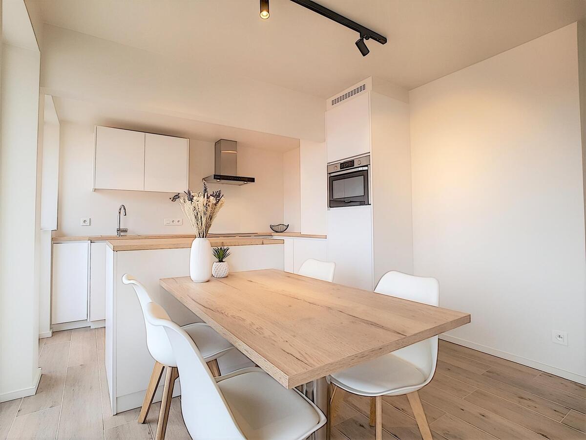 Knap gerenoveerd appartement met open zichten - Heist 