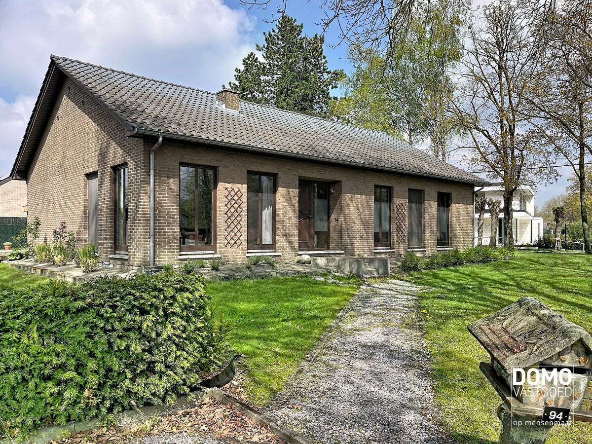 GROND VAN 6A91CA MET WONING TE KOOP IN HASSELT - MOGELIJKHEID TOT RENOVATIE BESTAANDE WONING OF AFBRAAK/WEDEROPBOUW 