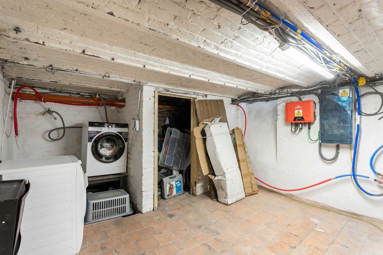 Gerenoveerde woning (EPC B) met 3 slaapkamers, 2 badkamers, tuin en garagebox te koop 