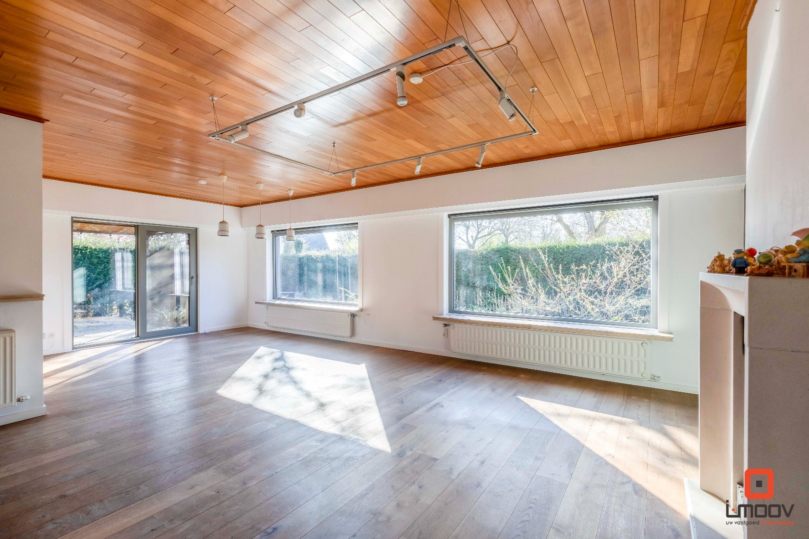 Open bebouwing met 3 slaapkamers en grote tuin in residentiële, groene woonwijk 