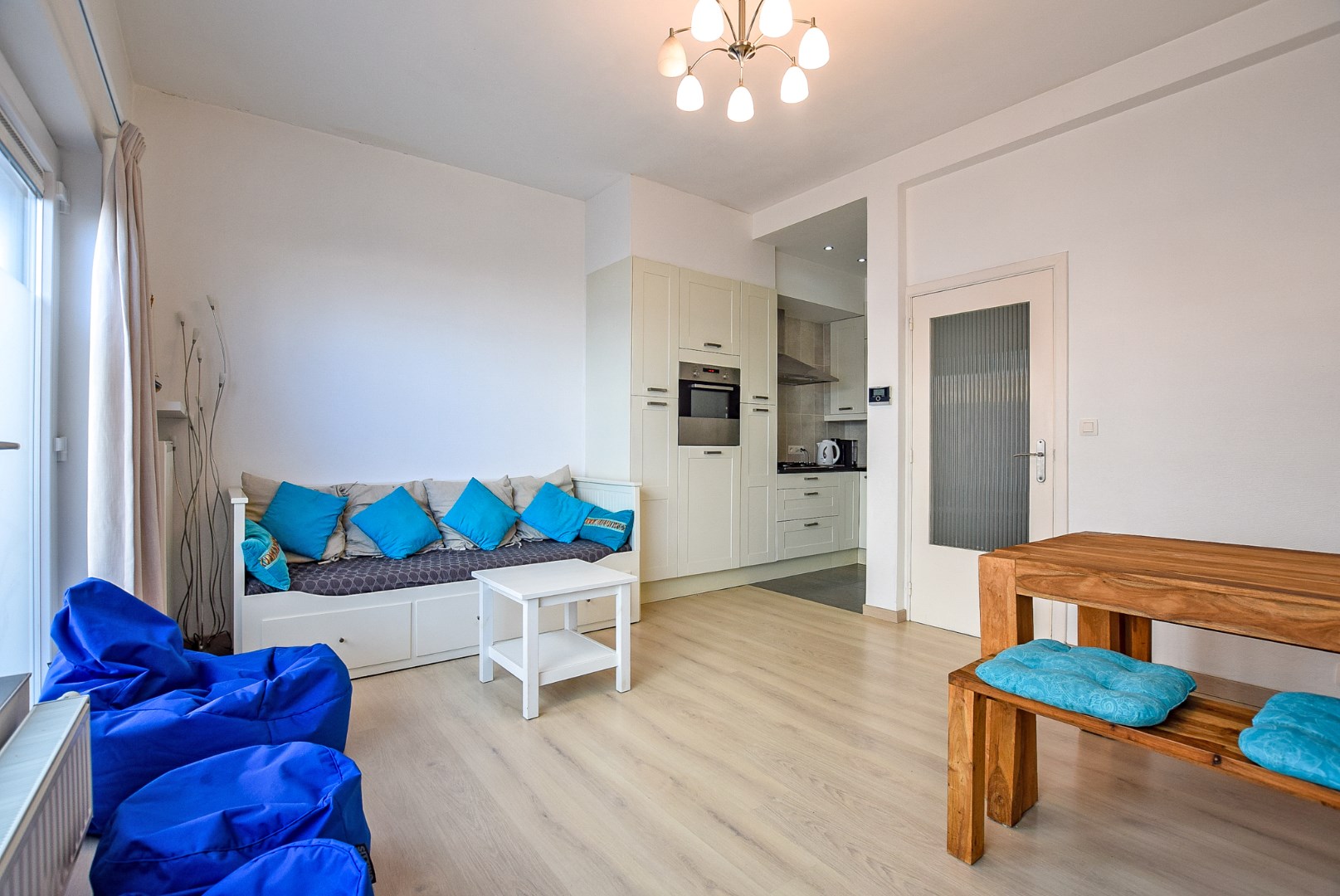 2-slaapkamerappartement met zijdelings zeezicht te Oostduinkerke Bad. 