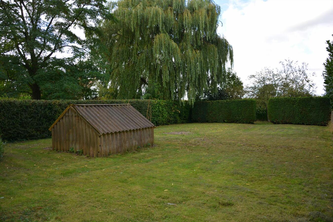 Rustig gelegen woning met prachtige tuin 