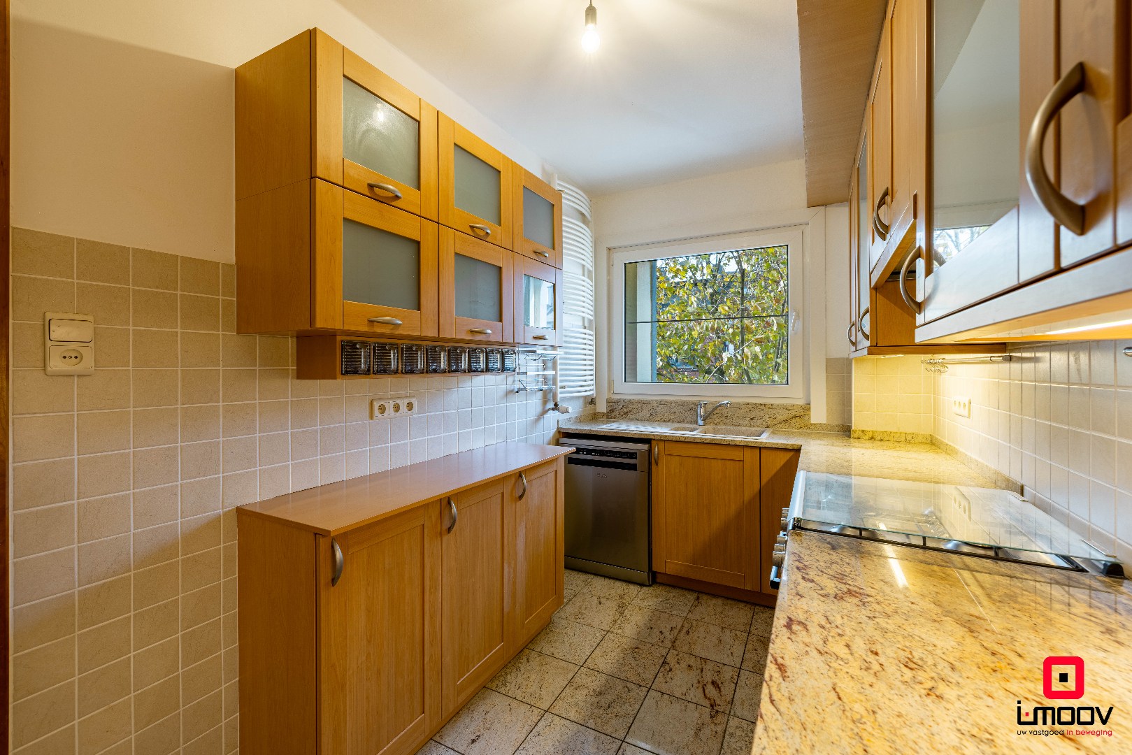 Ruim, stijlvol en uitzonderlijk gelegen 3-slaapkamerappartement aan Gent-Sint-Pieters 