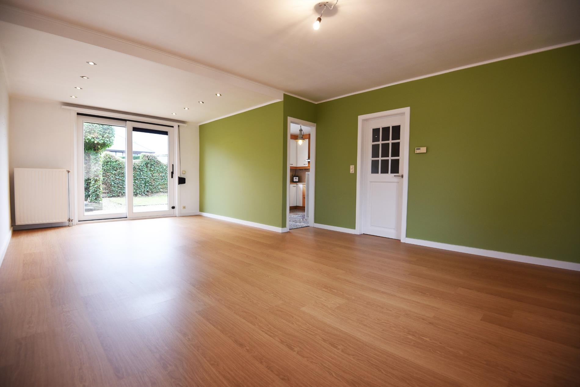 Gezinswoning 3 slpks, garage en tuin, rustig gelegen te Maldegem (Kleit) 