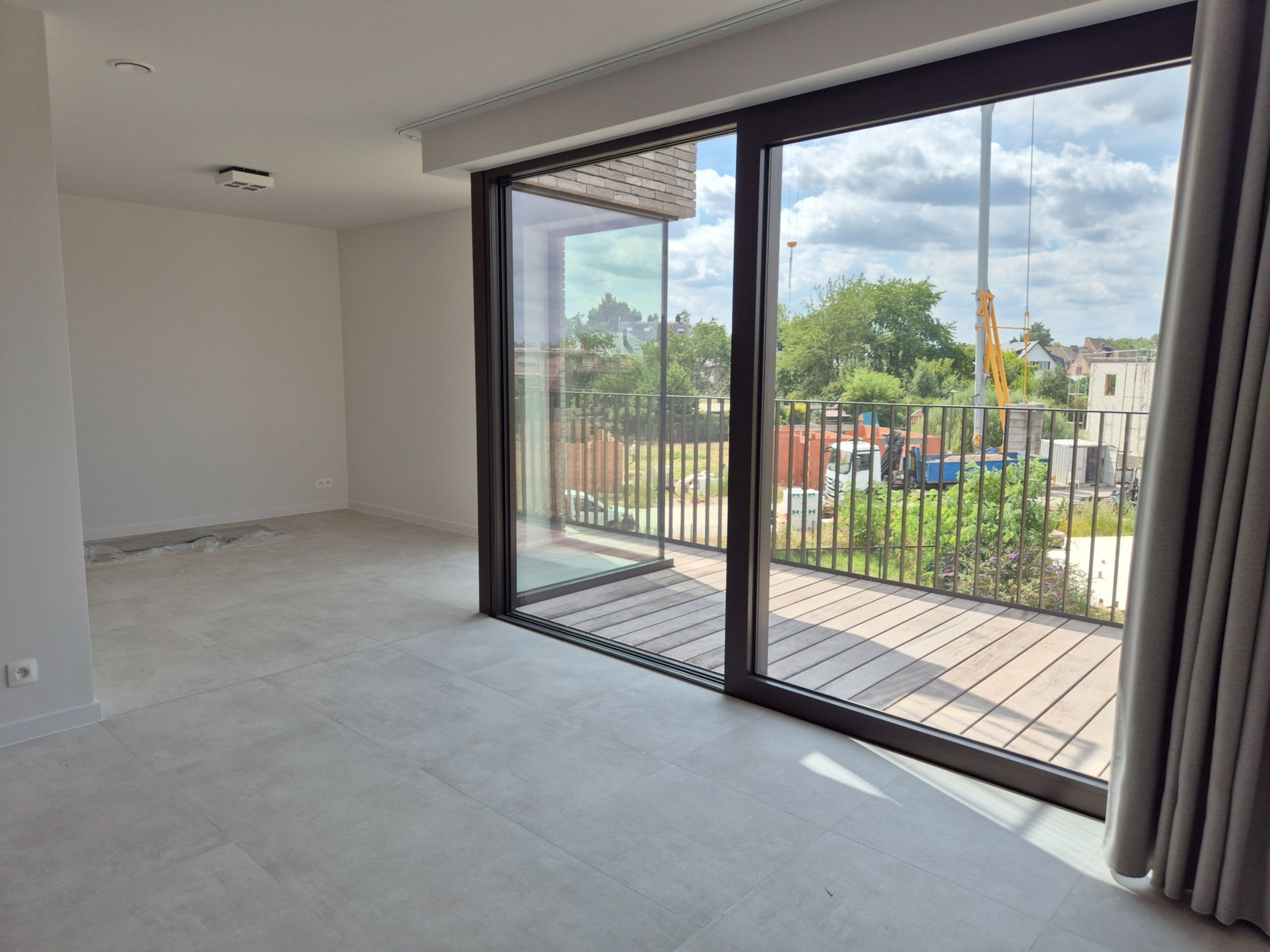 Nieuwbouwappartement met 2 slaapkamers en terras 