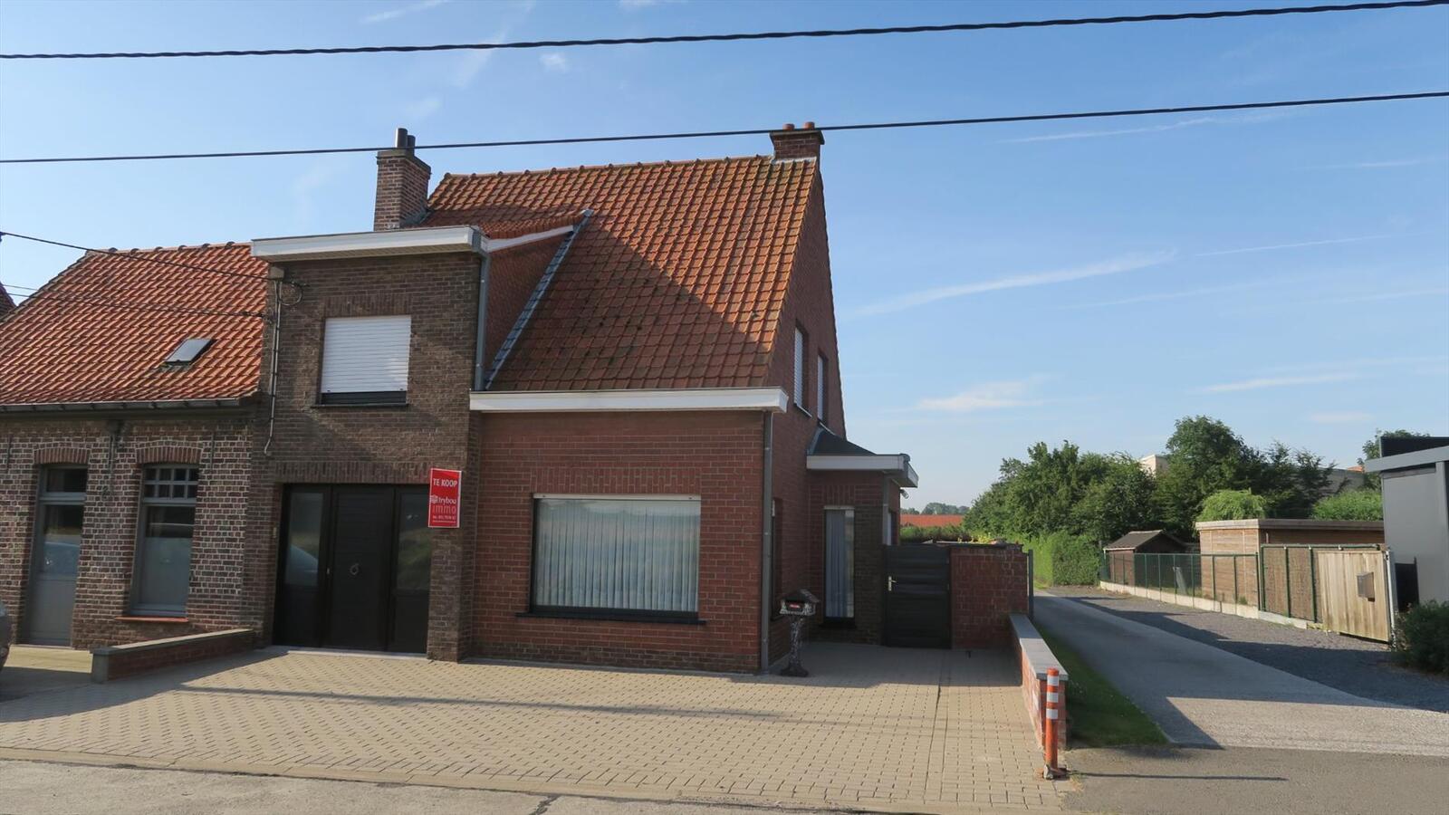 Verzorgde halfopen woning met zonnige tuin 