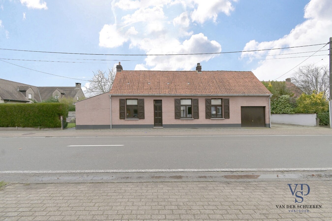 Te renoveren woning met centrale ligging 