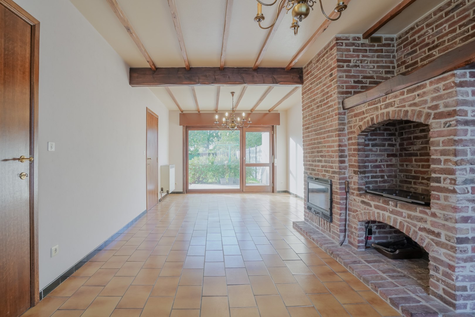 HOB met zonnige tuin in een rustige wijk te Zelzate 