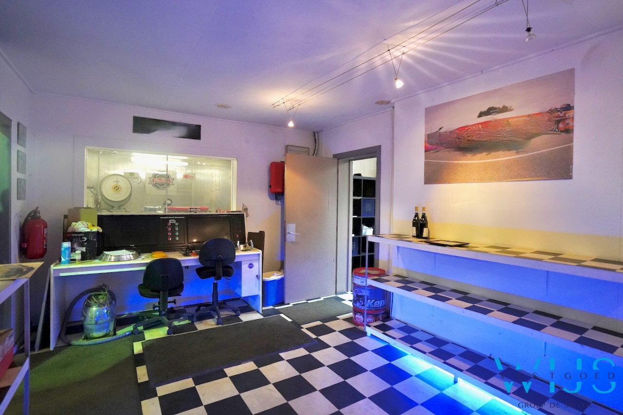 Woonhuis met loods te Sleidinge ! 