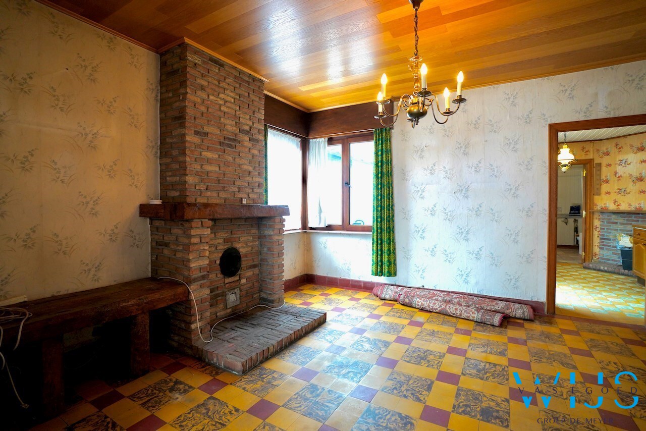 Interessante te renoveren woning in Drongen! 