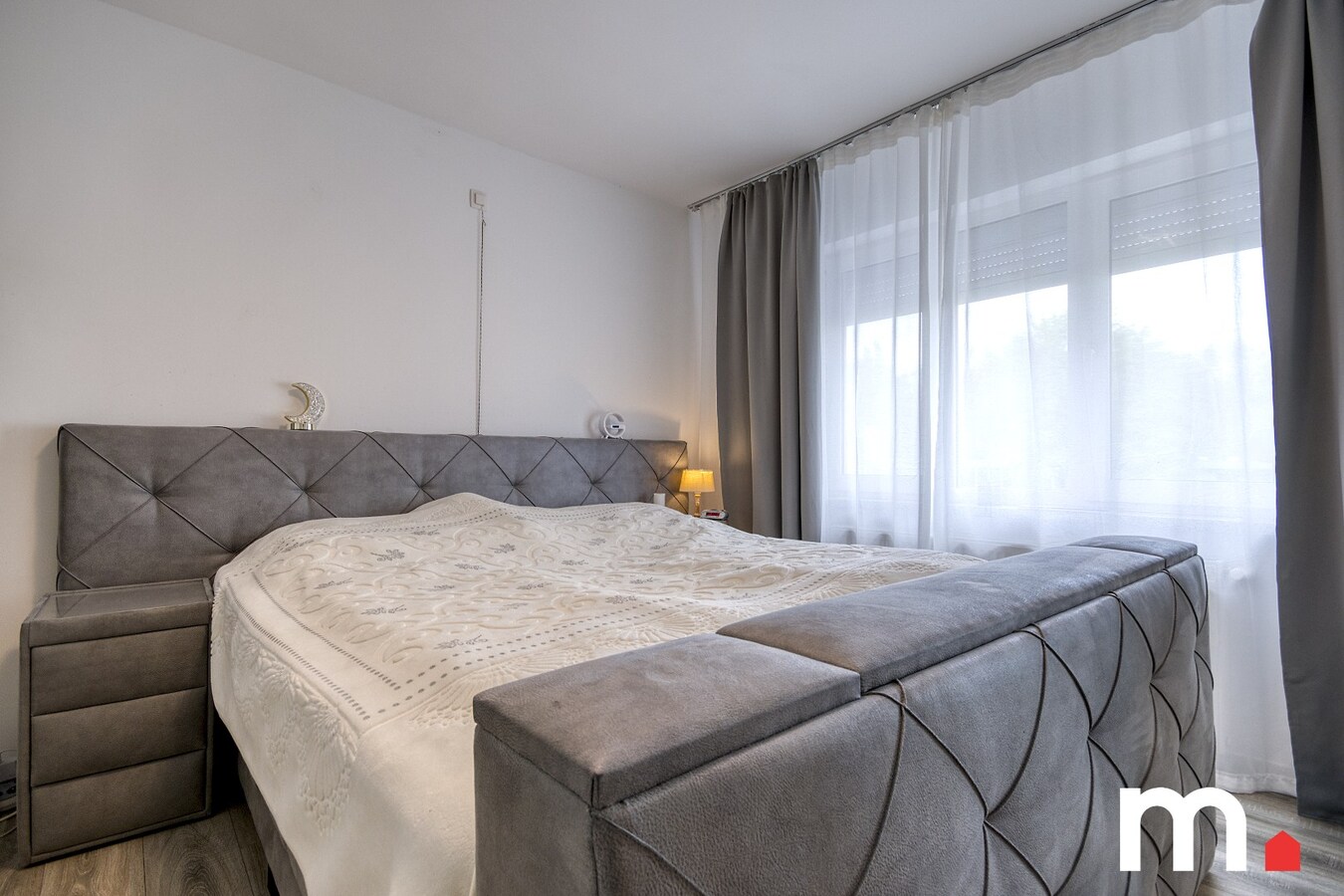 Instapklare woning te Ingelmunster met 3 slaapkamers en uitweg achteraan! 