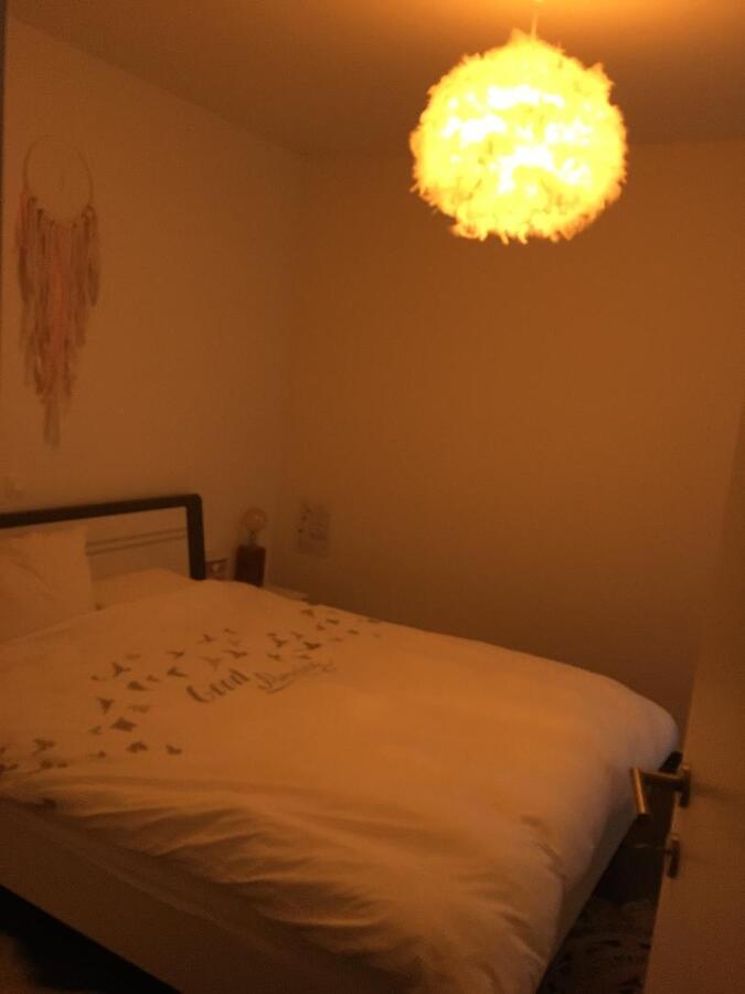 Ruim, modieus 2 slaapkamer appartement 