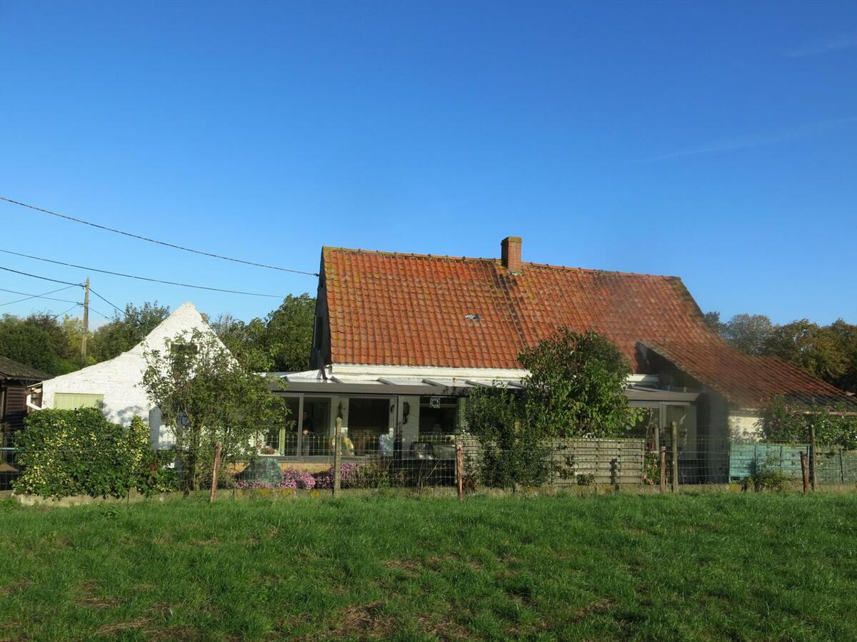 Landelijk gelegen, charmante woning met landelijke vergezichten 