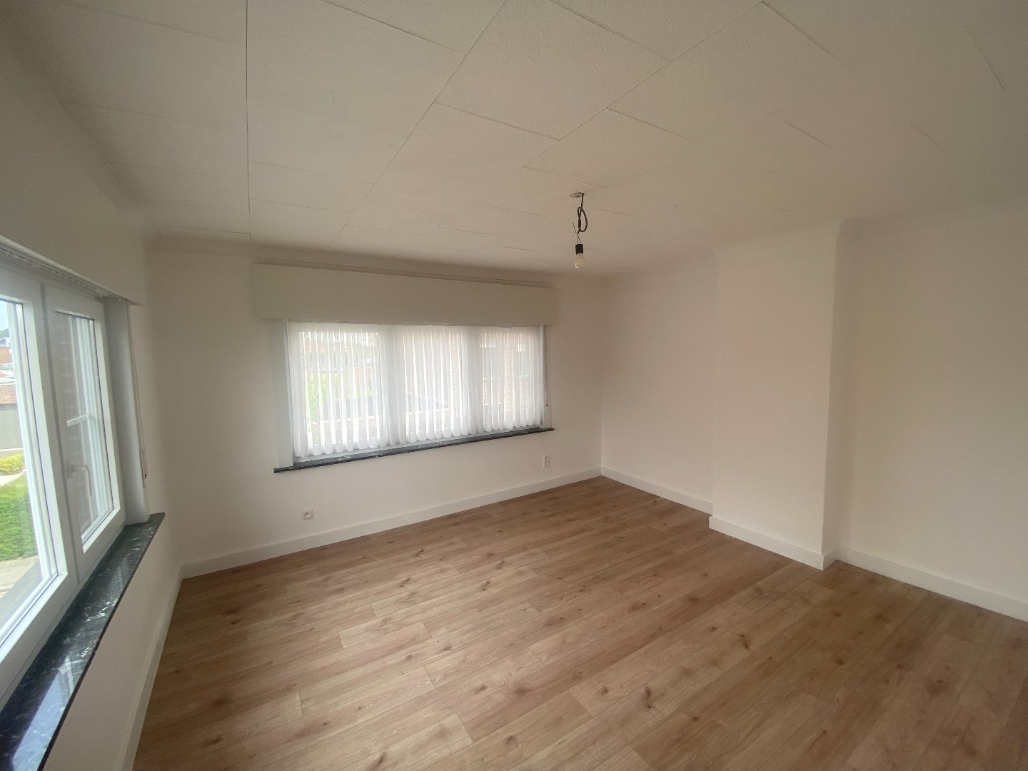 Ruime woning met 3 slaapkamers en tuin nabij het centrum van Wakken 