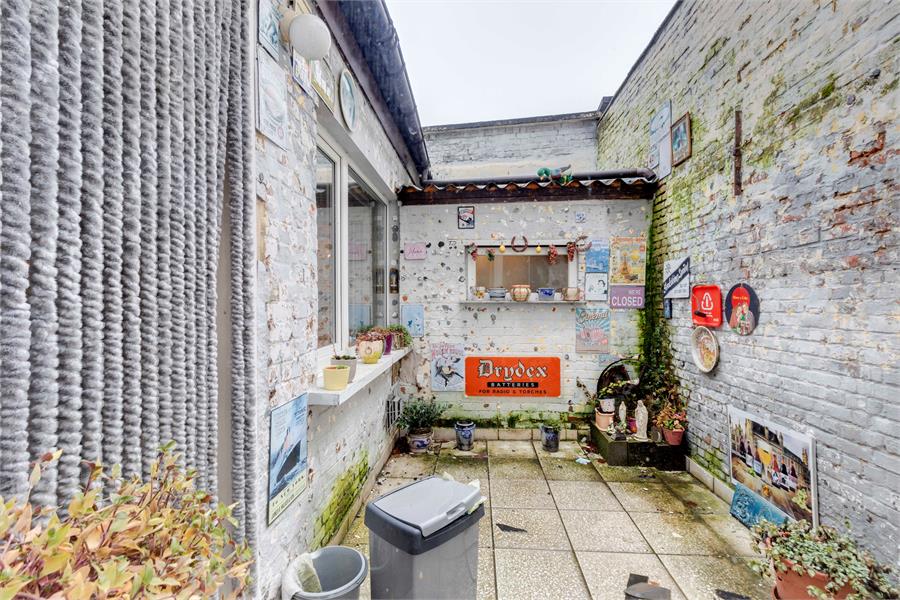 Unieke opportuniteit: charmante rijwoning in centrum Wetteren 