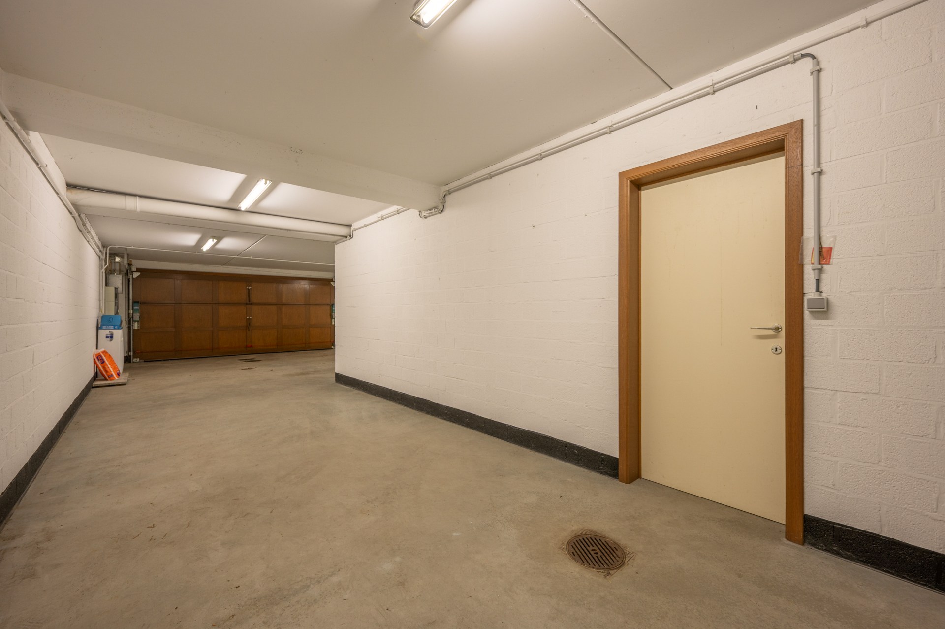 Ontdek deze karaktervolle villa, rustig gelegen in het gegeerde Duinbergen, op wandelafstand van het strand (incl. zeer ruime dubbele inpandige garage) 