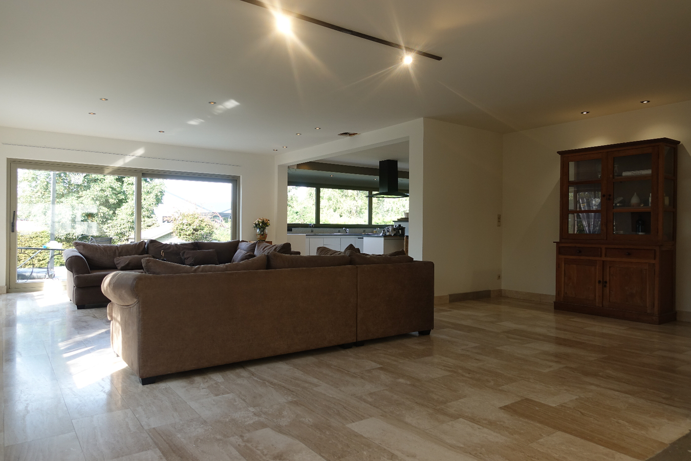 Prachtige villa met 5 slaapkamers op 1.215m² 