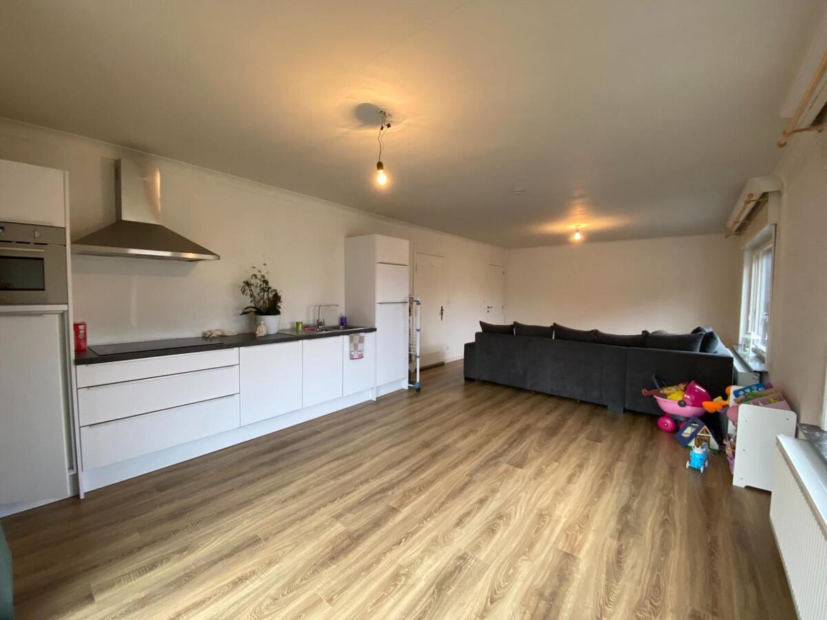 Centraal gelegen duplex appartement met 3 slaapkamers te Ieper 