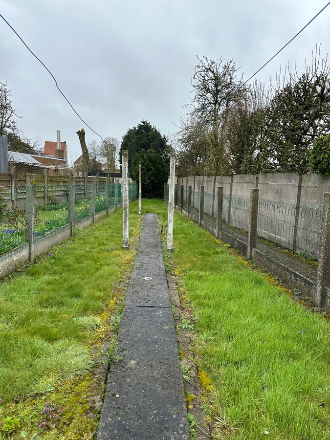 Woning met 3 slaapkamers en garage te Snaaskerke 