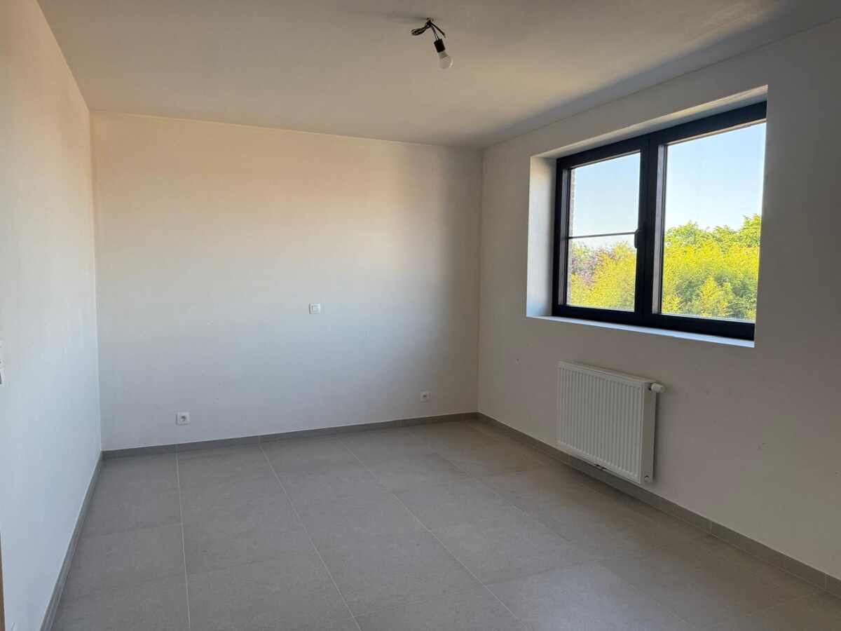 Instapklare nieuwe woning in een rustige woonwijk 