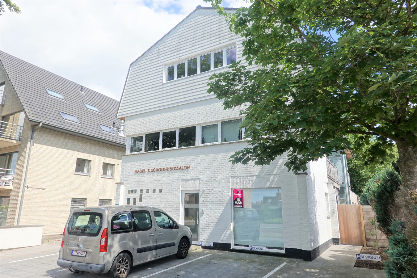 Ruim appartement met mogelijkheid tot handel 