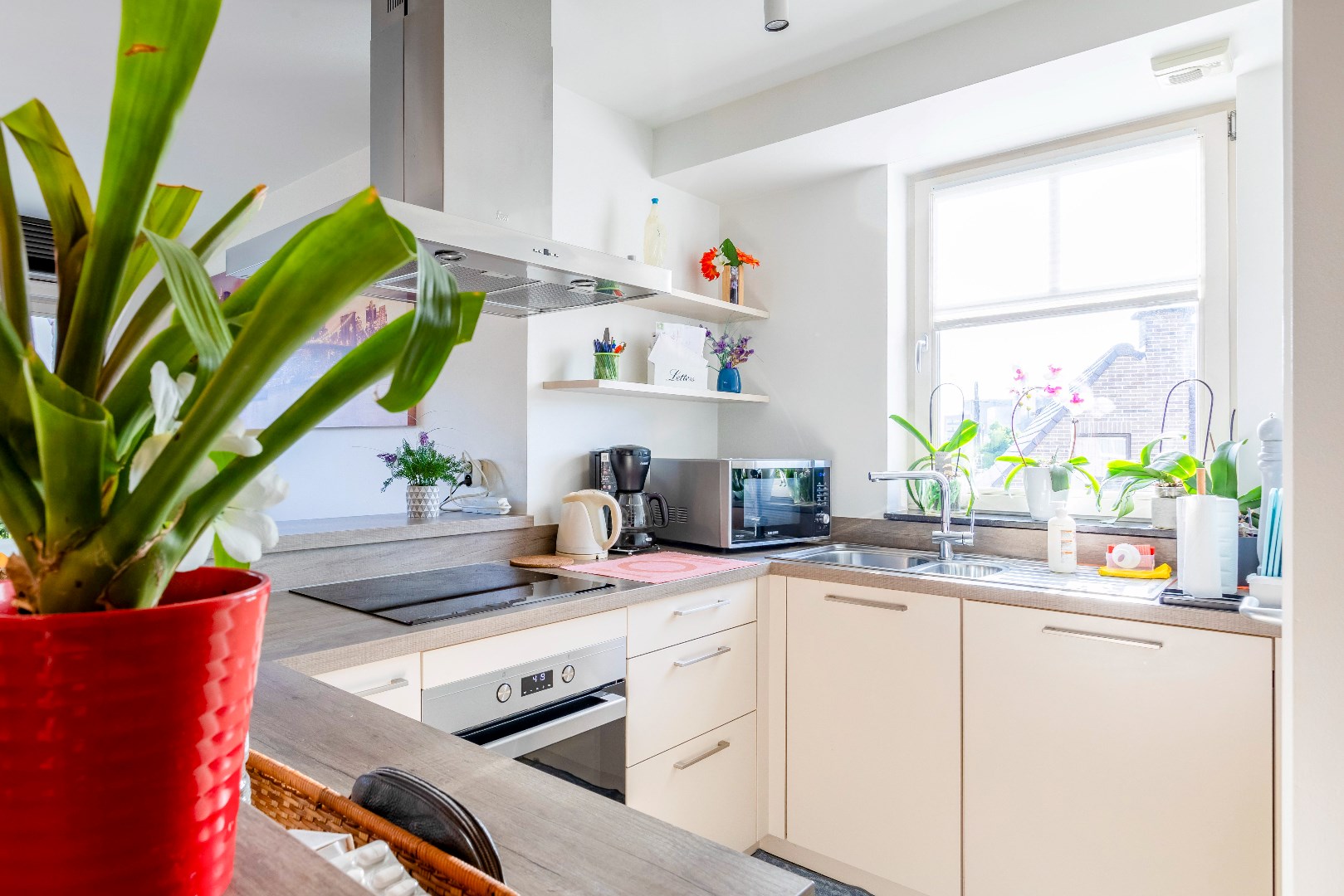 Goed onderhouden app. met groot terras te Astene (bouwjaar 2015) VRIJ BIJ AKTE 