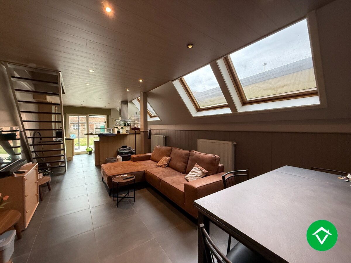 Rijwoning met 3 slaapkamers en tuin te Izegem 