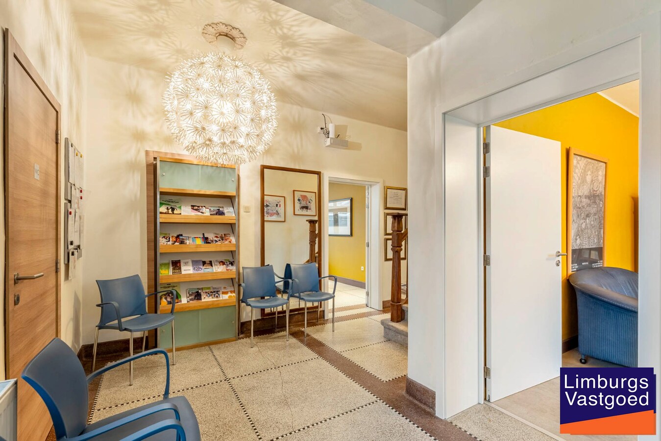 Woonhuis met  praktijkruimte te Waterschei, op een perceel van 6a80ca te Genk 