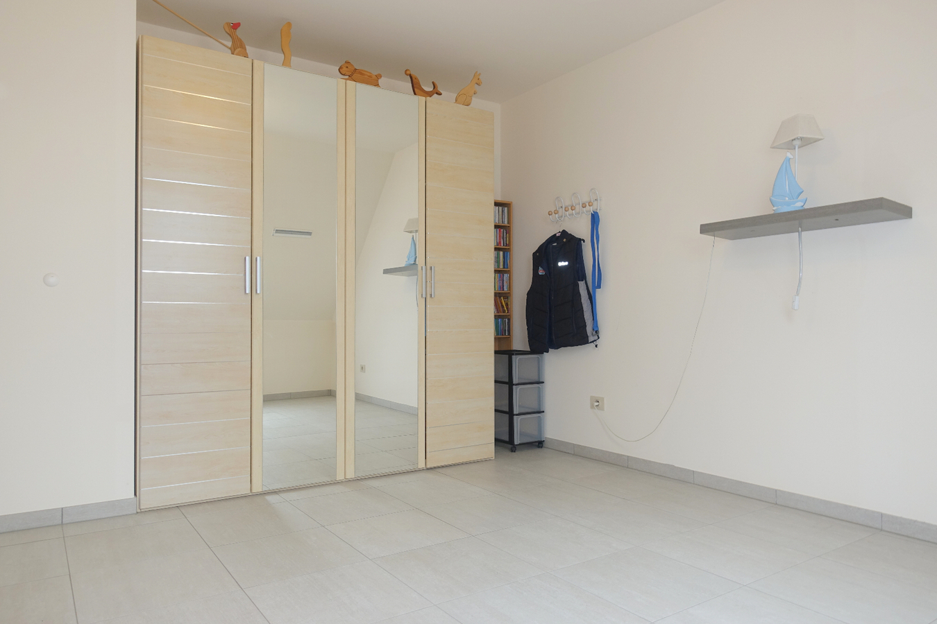 Halfopen woning met garagebox 