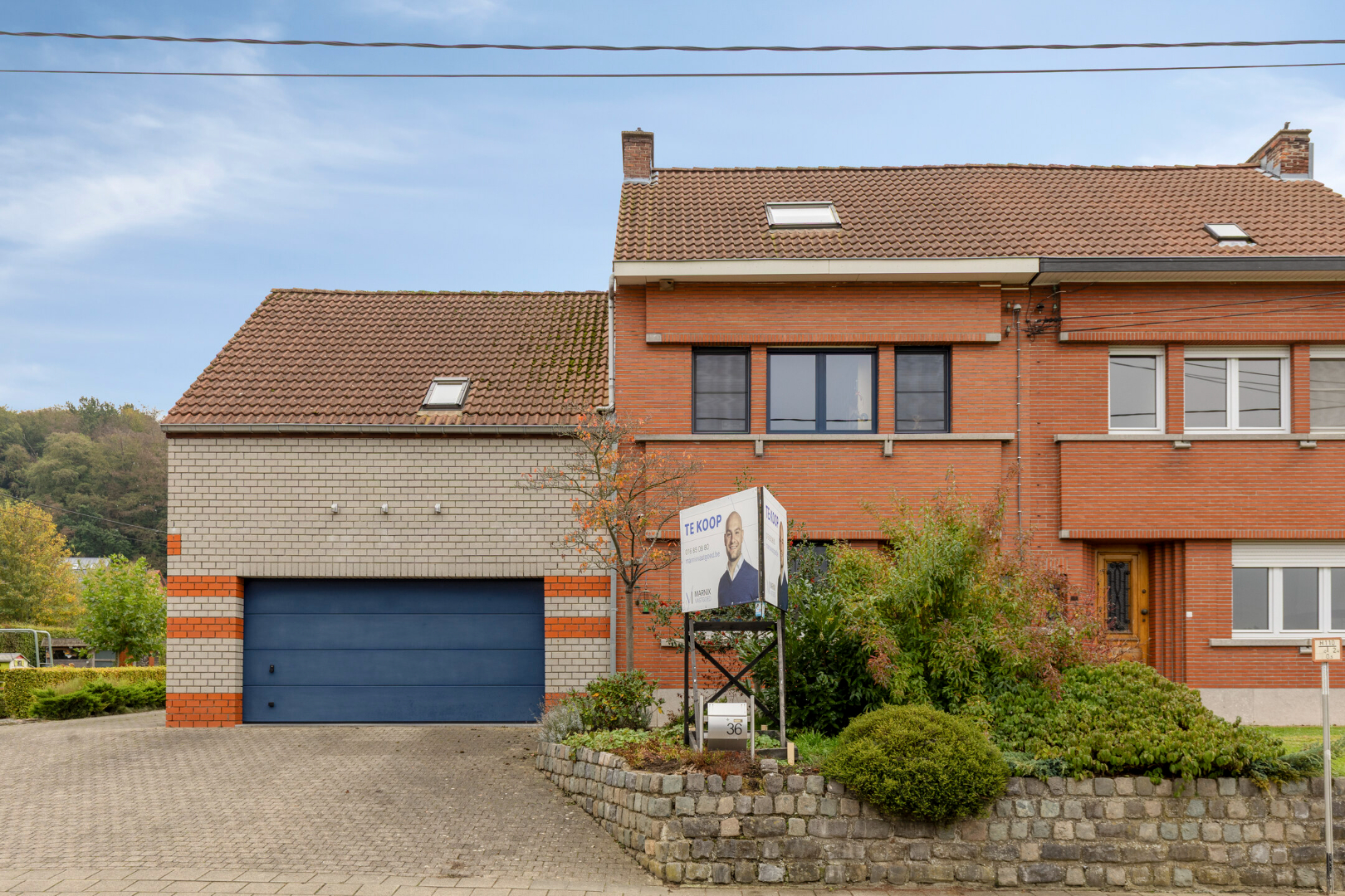 Halfopen bebouwing met 4 slaapkamers en bureau, ruime garage, kelder en zolder in Holsbeek! - EPC 161 kWh/m² - bewoonbare opp. 288 m² 